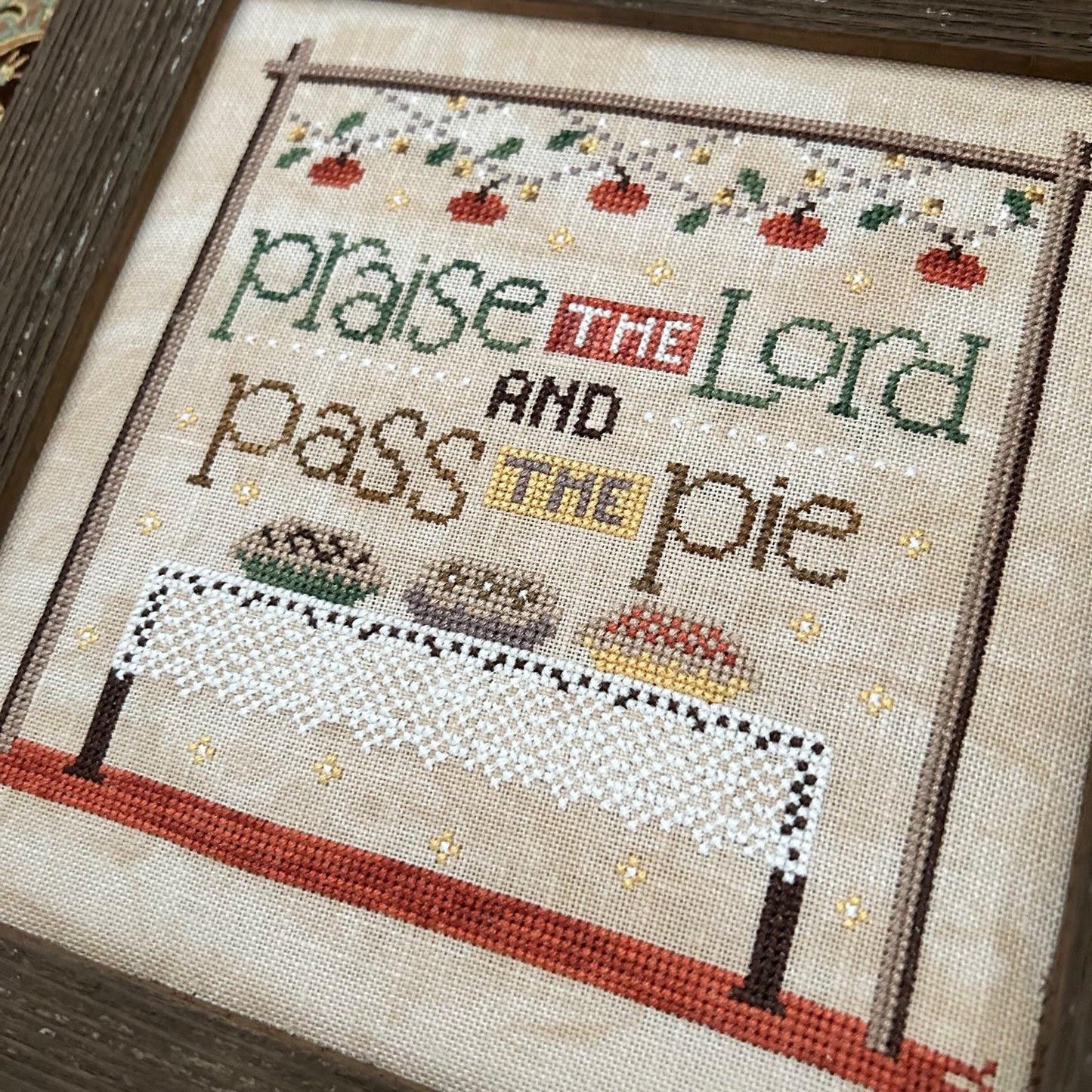 Pass the Pie - Cross Stitch Paper Pattern