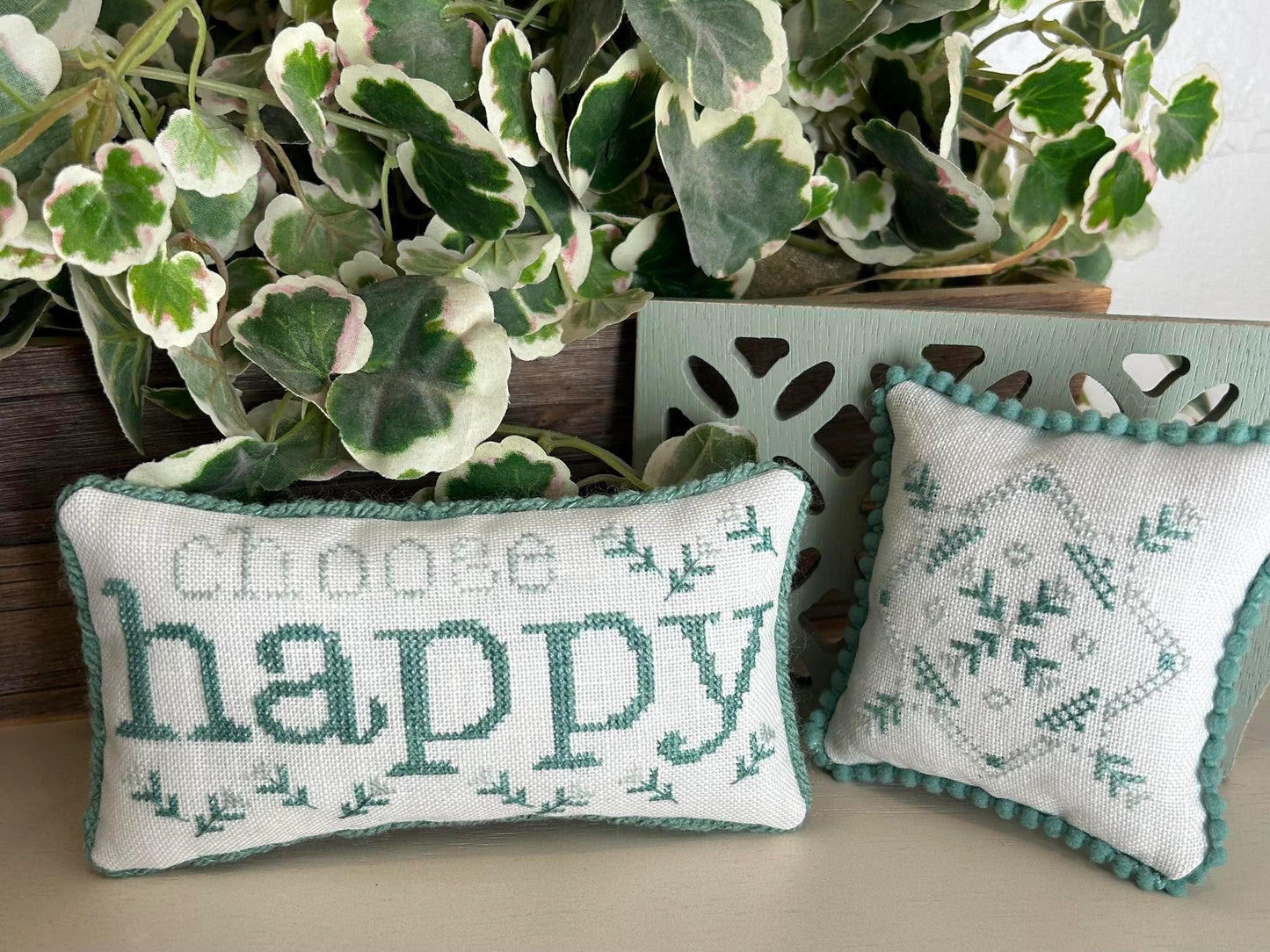 Choose Happy by Emily Call Stitching - Cross Stitch Paper Pattern