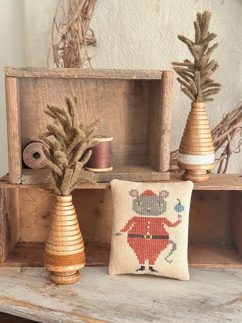 Chris Mouse - Cross Stitch Paper Pattern
