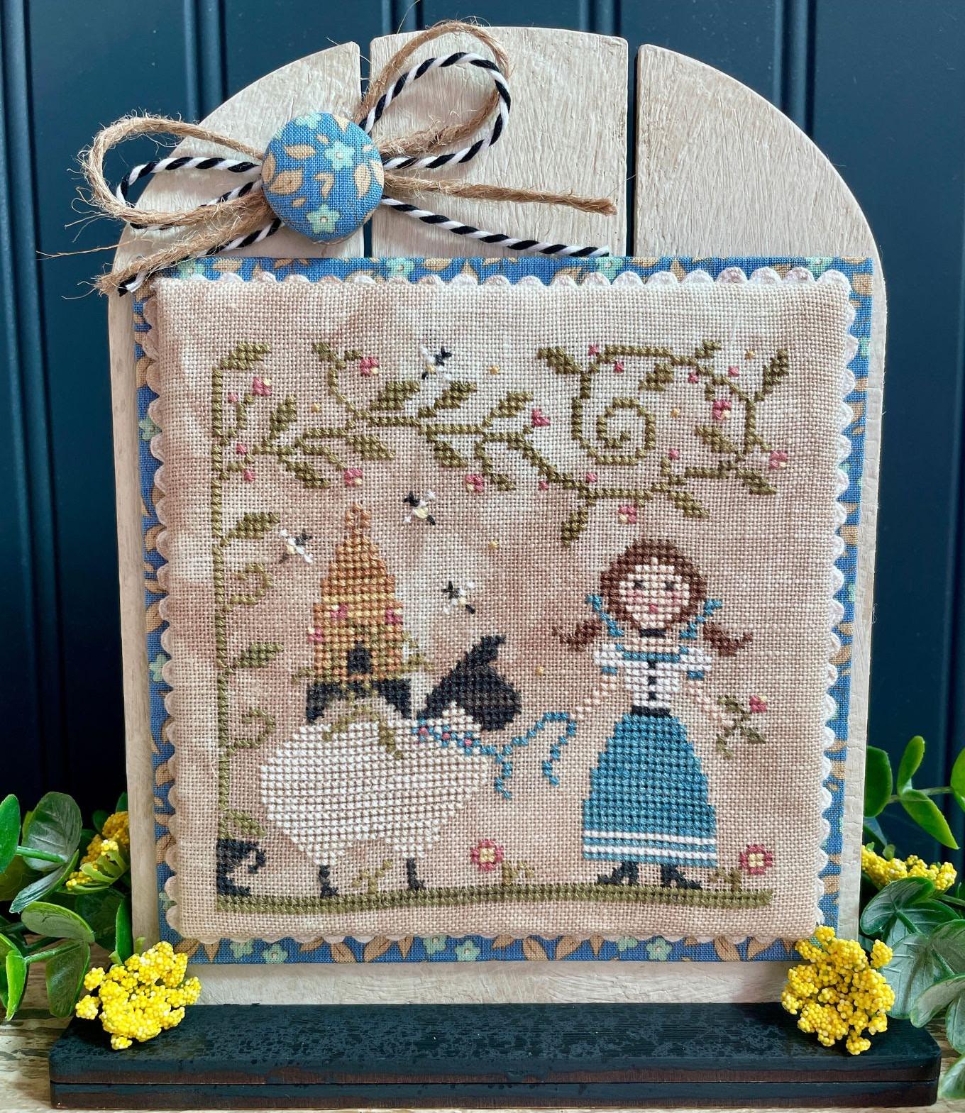 Bee Ewe - Cross Stitch Paper Pattern