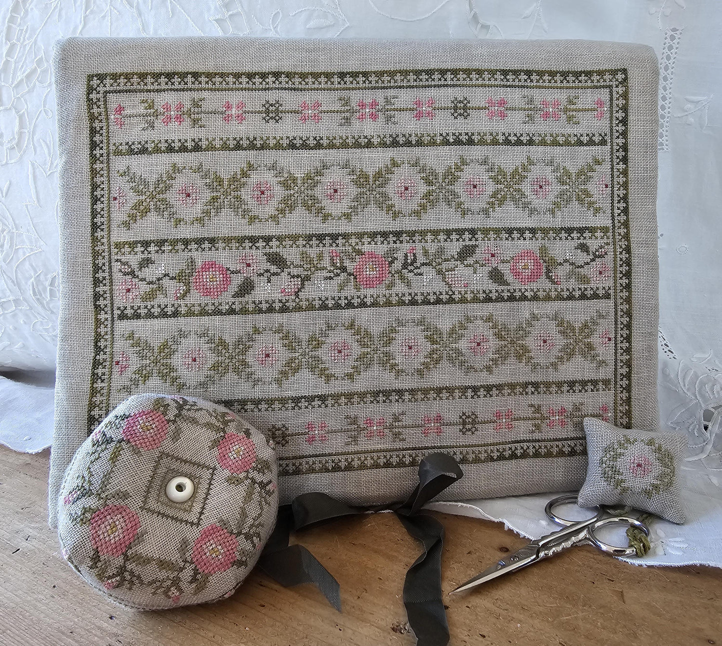 Peony Pocket - Cross Stitch Paper Pattern