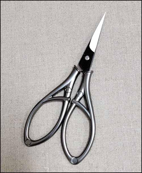 Royal Pewter Embroidery Scissors - 4 1/2"