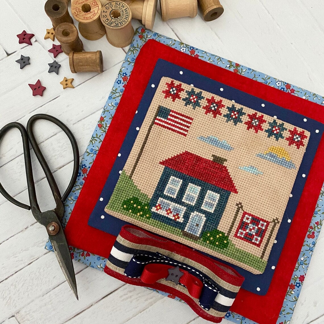 Summer House by Primrose Cottage Stitches - Cross Stitch Paper Pattern