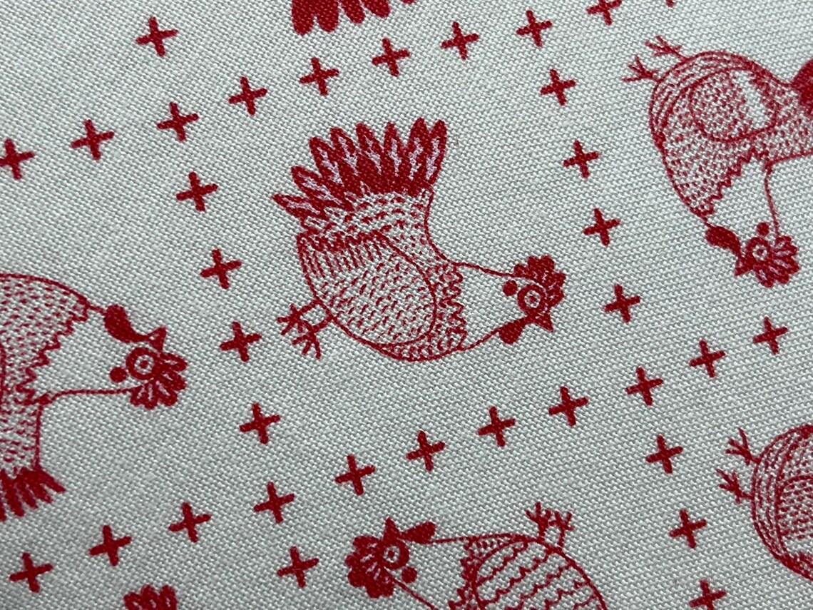 Thread Bed/Floss Catcher - Henhouse Red Chickens