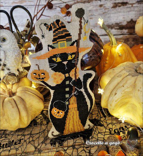 Black Cat by Crocette A Gogo - Cross Stitch Paper Pattern